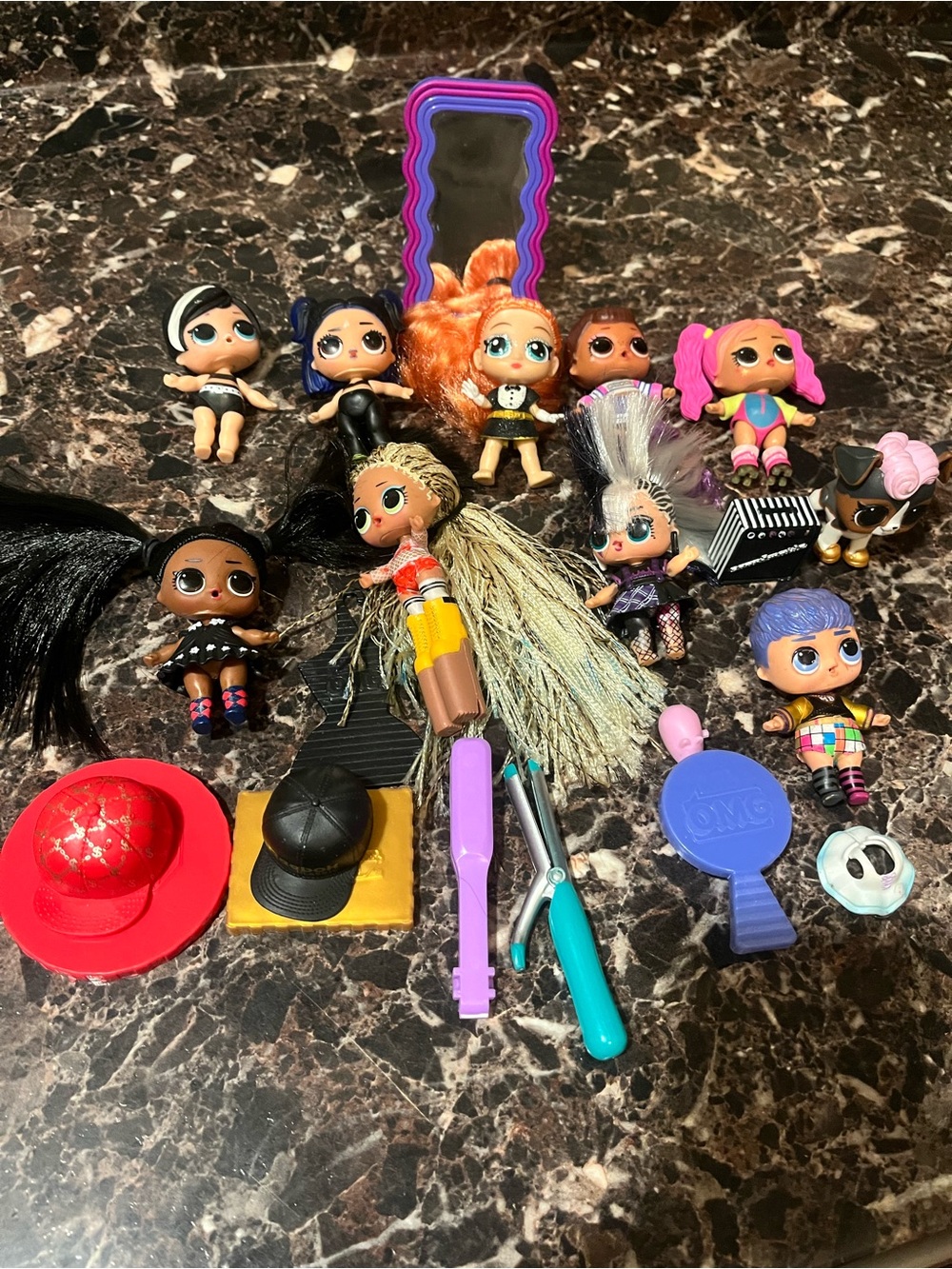 L.O.L. Surprise! Dolls & Accessories - Pink, Purple, Blue, Orange, Black, Red